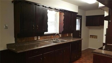 1001 Irwin Dr, Hurst, TX 76053 - photo 5