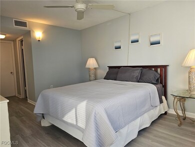 Leonardo Arms unit 214, Fort Myers Beach, FL 33931 - photo 6