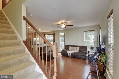 42183 Canary Grass Square unit 2A1, Aldie, VA 20105 - photo 4