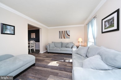 58 Jennifer Ln, Morrisville, PA 19067 - photo 2