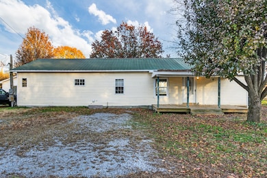 412 College St, Petersburg, TN 37144 - photo 2