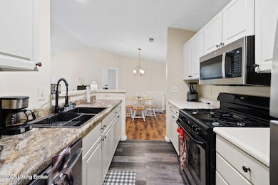 3507 Lennox View Ct unit 312, Louisville, KY 40299 - photo 4