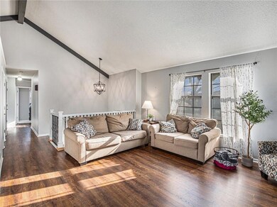 4916 Rosehill Dr, Shawnee, KS 66216 - photo 6