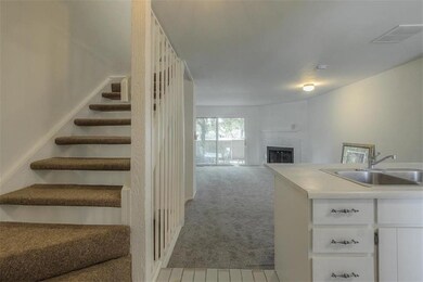 8018 Halsey St, Lenexa, KS 66215 - photo 4