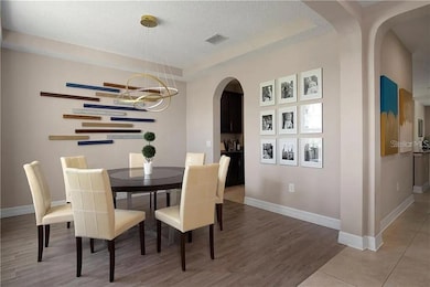 Formal Dining/sitting room
