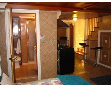 17 Cleveland Place unit B, Boston, MA 02113 - photo 5