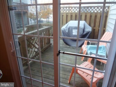 20375 Cottswold Terrace unit 74, Sterling, VA 20165 - photo 2