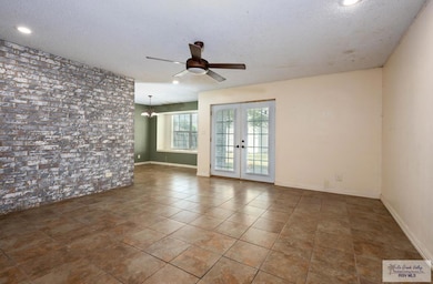 1802 W Arbor St, Harlingen, TX 78552 - photo 5