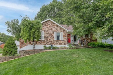 5560 Meadowsweet Ln, Shawnee, KS 66226 - photo 2