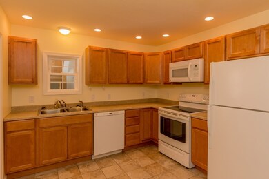 184 Minott St unit 1, Gardner, MA 01440 - photo 2