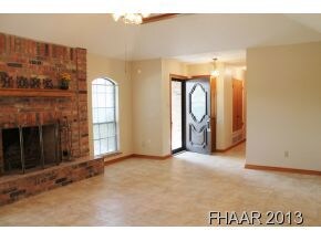 111 E Blancas Dr, Copperas Cove, TX 76522 - photo 5