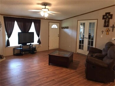 14414 Susie Ln, Alvin, TX 77511 - photo 4