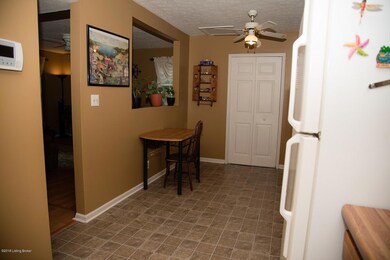 7808 Rochelle Rd, Louisville, KY 40228 - photo 7