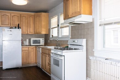 1408 9th Ave Eat-in Kitchen