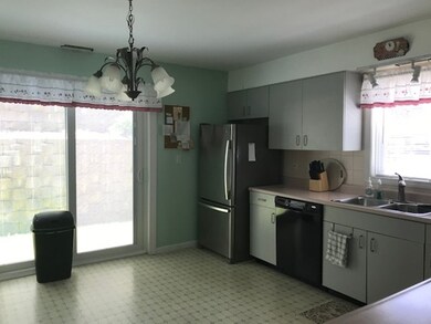 1810 Highland Ave unit 18, Fall River, MA 02720 - photo 5