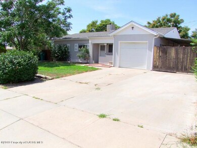 3805 Sierra Vista Dr, Farmington, NM 87402 - photo 2