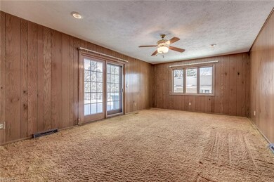 30335 Overlook Dr, Wickliffe, OH 44092 - photo 5