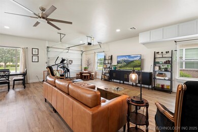 28200 S Highway 125 unit 70, Afton, OK 74331 - photo 7