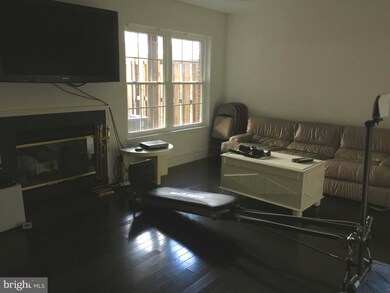 9205 Vanfleet Ct, Laurel, MD 20708 - photo 6