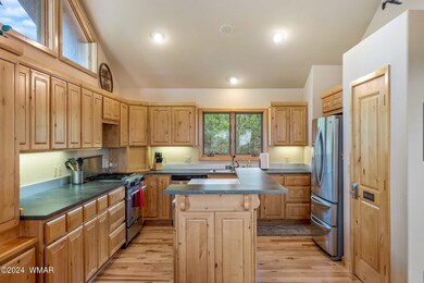 3361 W Falling Leaf Rd, Show Low, AZ 85901 - photo 7