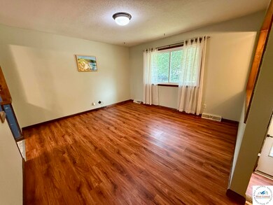 906 Willow St, Clinton, MO 64735 - photo 4