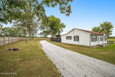 1429 Browntown Rd, Sparta, TN 38583 - photo 3