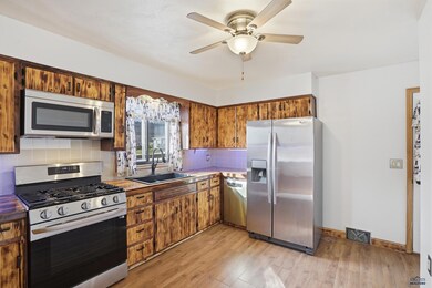 4907 Pierre St, Rapid City, SD 57702 - photo 4