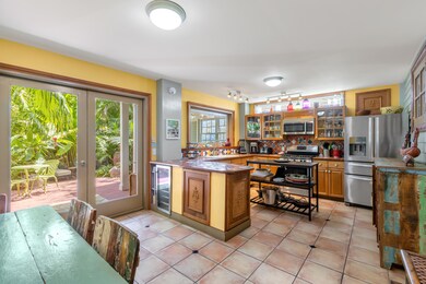 Kitchen/Dining Area