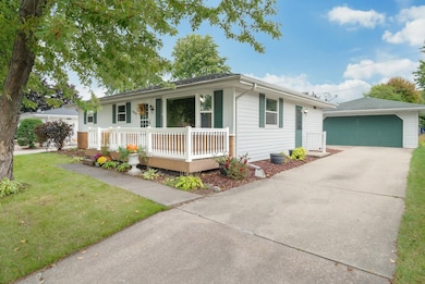 600 S Theodore St, Appleton, WI 54915 - photo 2