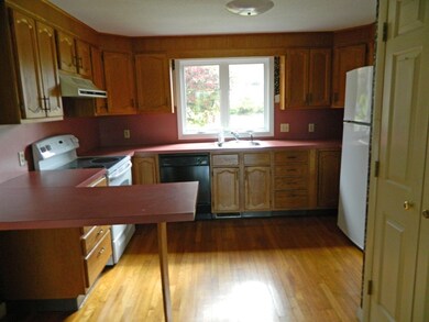 138 Lafayette St unit 1, Marblehead, MA 01945 - photo 5