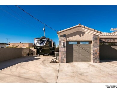 Side RVMotorhome Parking