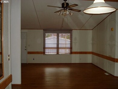 241 Twin Oaks Loop, Winston, OR 97496 - photo 4