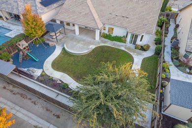 2115 Sophia Ln, Kingsburg, CA 93631 - photo 5