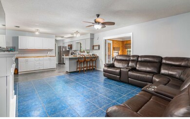 126 SW Mockingbird Way, Lake City, FL 32024 - photo 4