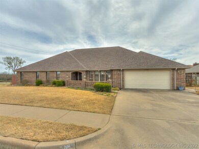 2709 SE Hillsboro Rd, Bartlesville, OK 74006 - photo 2
