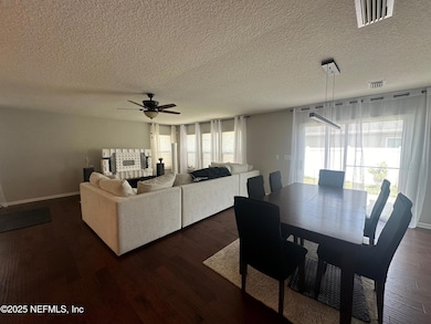 9567 Abby Glen Cir, Jacksonville, FL 32257 - photo 5