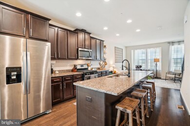 8148 Hollow Ct, Severn, MD 21144 - photo 5