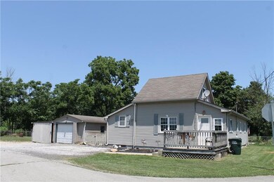 1066 W Center St, Fountaintown, IN 46130 - photo 2