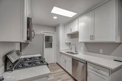 KITCHEN 3