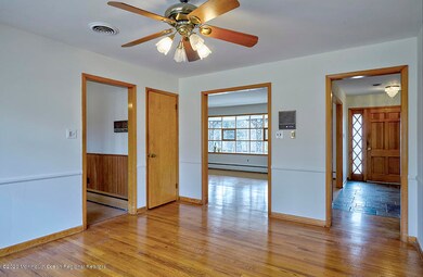 16 Roosevelt Ave28_72