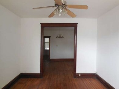 2252 W Lawrence Ave, Chicago, IL 60625 - photo 3