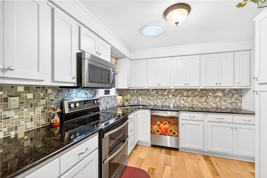 122 Manor Dr, West Newton, PA 15089 - photo 3