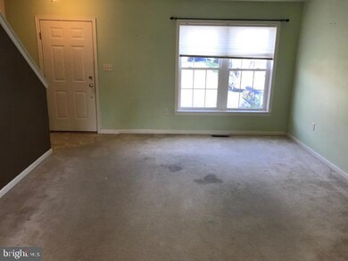 270 Locust St unit 5, New Holland, PA 17557 - photo 2