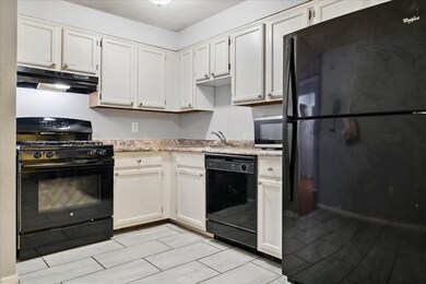 312 Water St unit 19, Lawrence, MA 01841 - photo 4