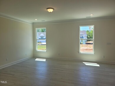 EF 9 Family Room 5-9