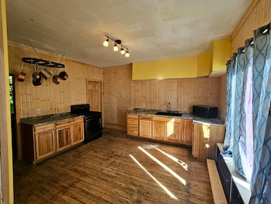 22 High St, Milo, ME 04463 - photo 2