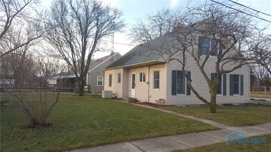 701 Erie St, Woodville, OH 43469 - photo 2