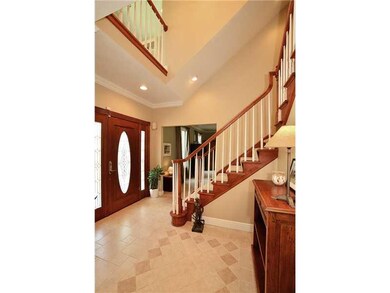Entry/Foyer.