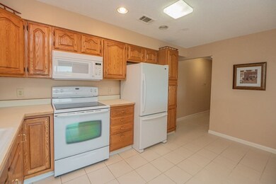 1006 Paradise Rd unit PHO, Swampscott, MA 01907 - photo 6