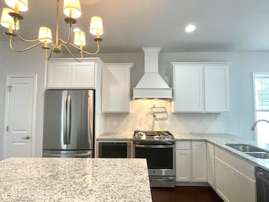 24 Priddle Ln, Colonie, NY 12110 - photo 6